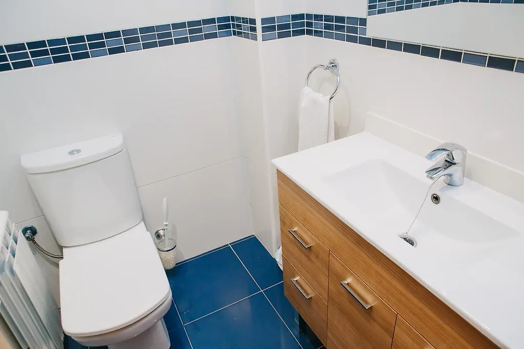 Apartamentos Navas Barcelona 0*,