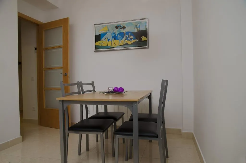 ברצלונה Apartamentos Navas 0*,  ספרד